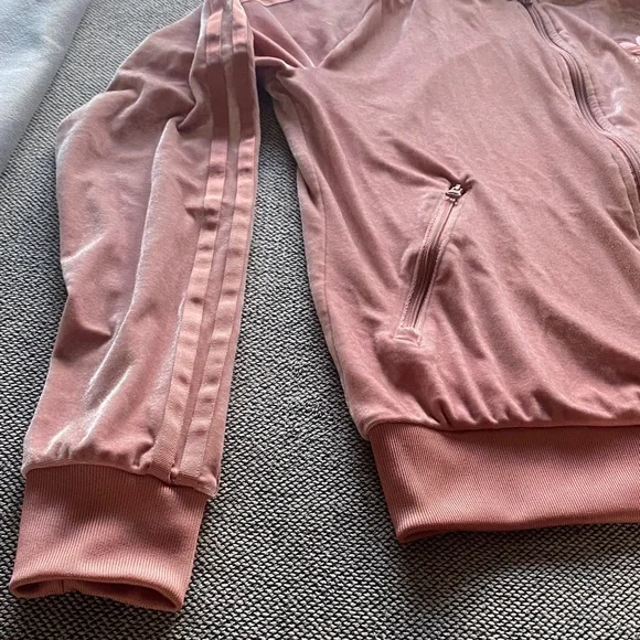 Adidas Velvet Velour peachy Pink Track Jacket W sz Small, 3 stripes down arms - Picture 5 of 8